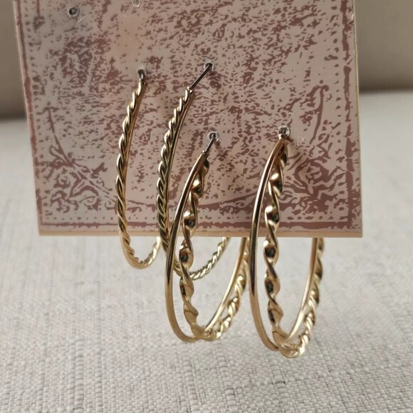 Decree Women Earrings Gold Tone Set of 2 Round Hoop Earrings Ear Jewelry New - Picture 8 of 12